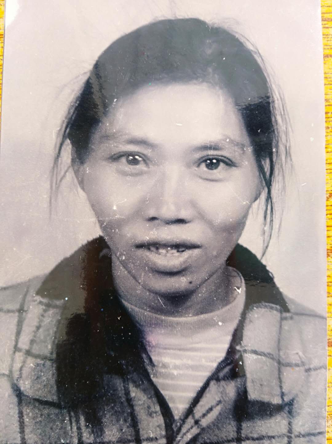 妈妈，您在哪？我们想您！快回来吧！