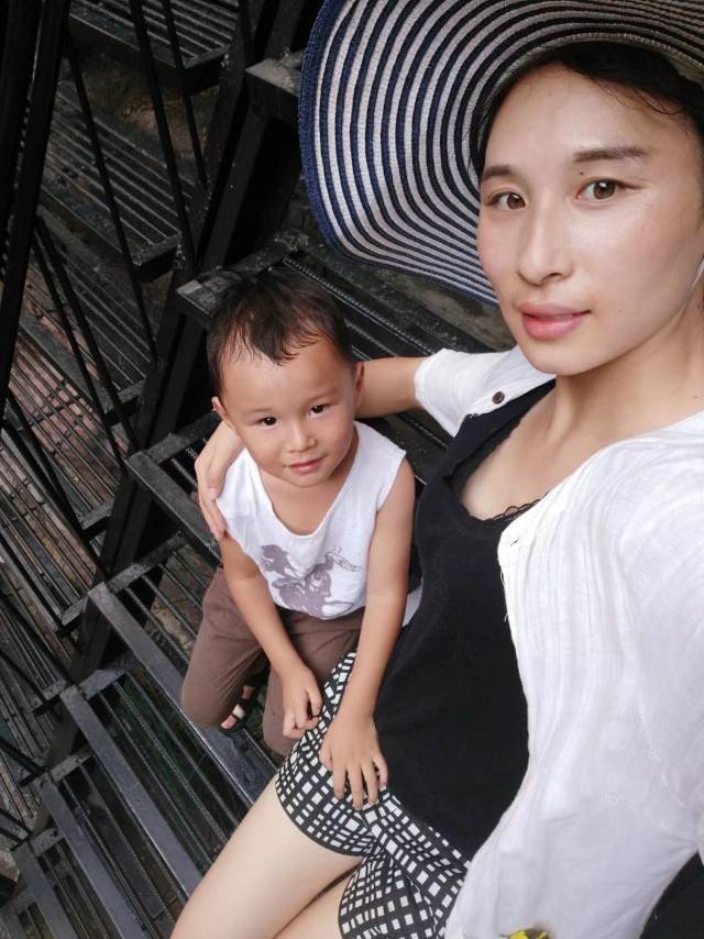 亲人,家里闹矛盾,手机关机失踪。最后一次开机在北京