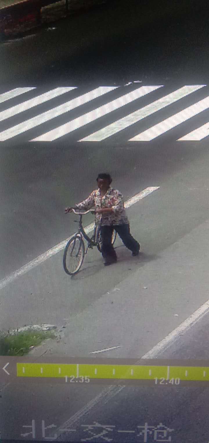 请大家帮忙找一下我母亲