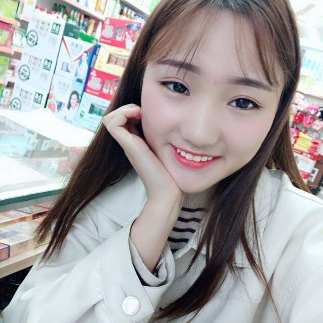 六年的女朋友，帮帮忙我很爱她