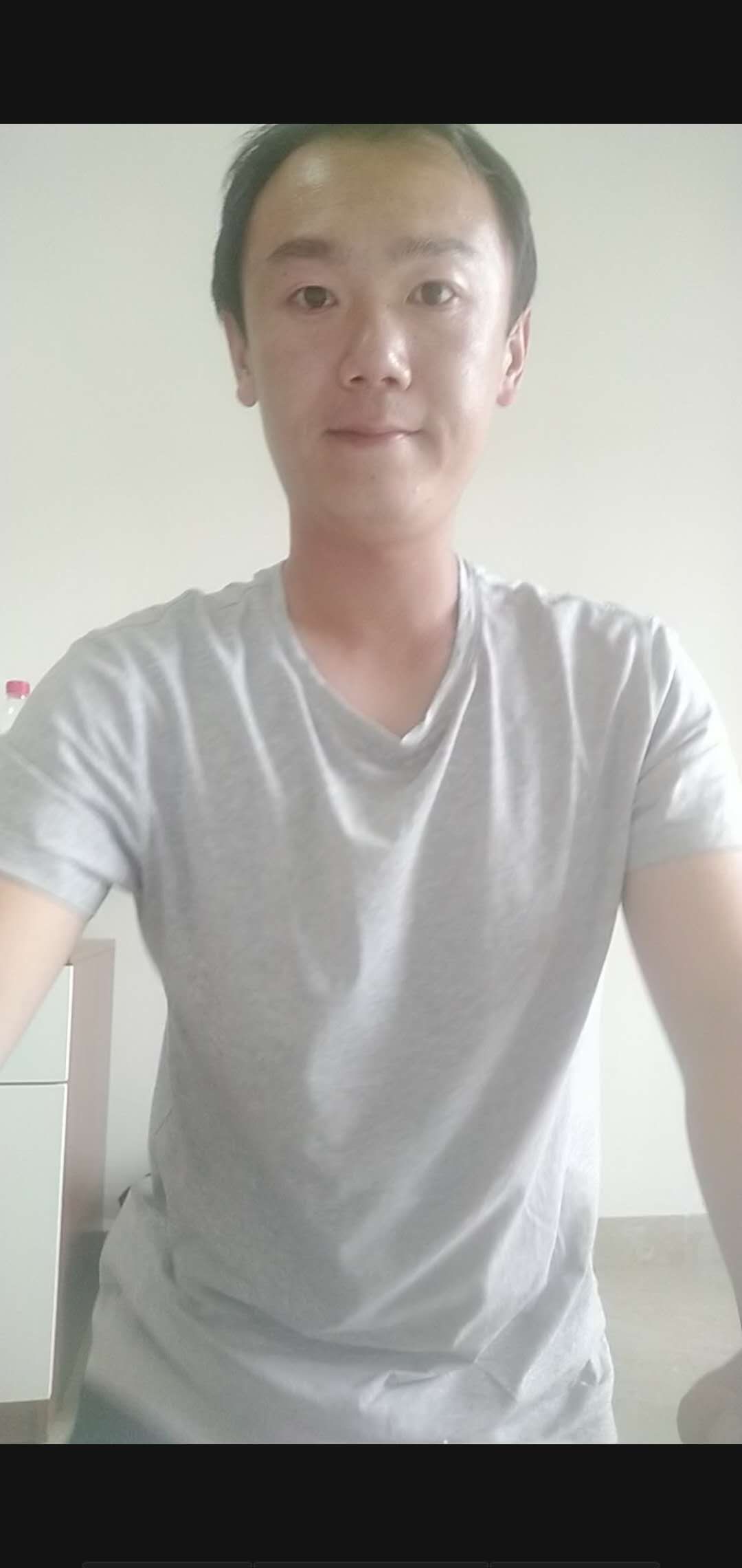 你在哪呀,快回来吧,我和孩子不能没有你,不管什么都一起面对