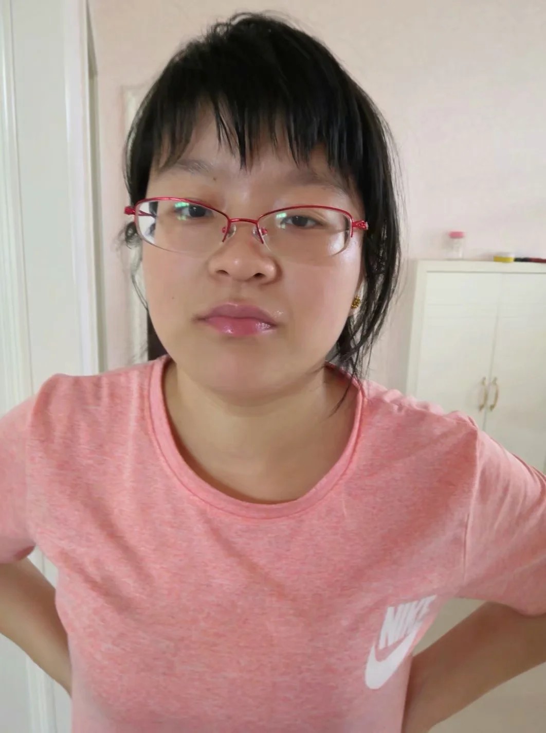 急寻人~如有哪位看见此人知其下落者,请速联系我,家人十分担心.