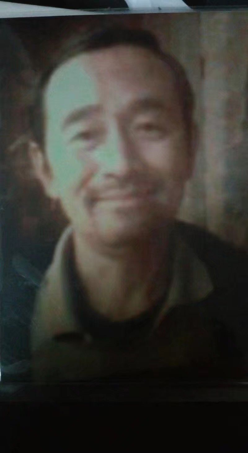 爸爸,你已经离家8年了,你到底在哪里啊?
