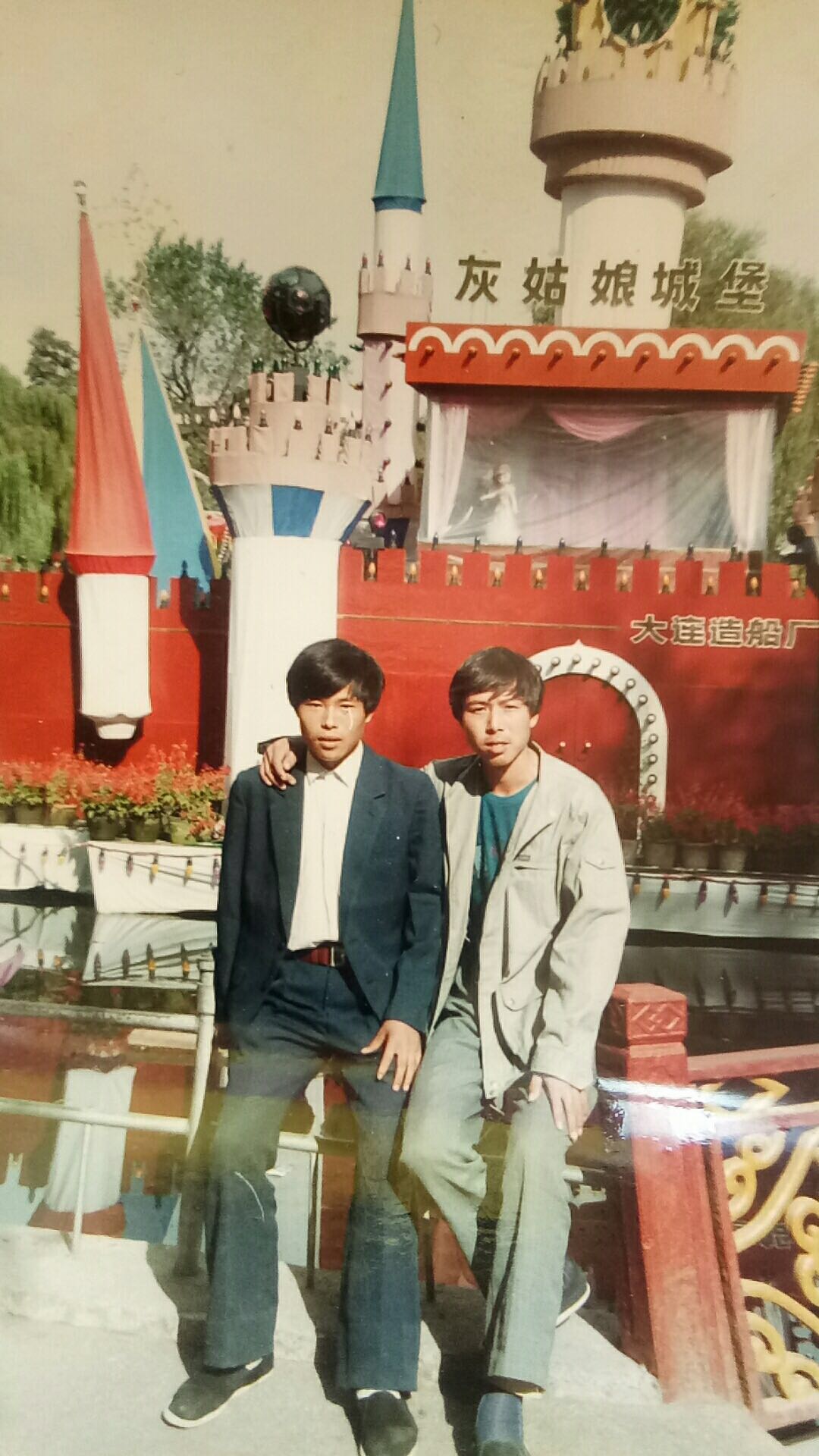 我舅舅出门打工就没回来过,去大连30多年没回来