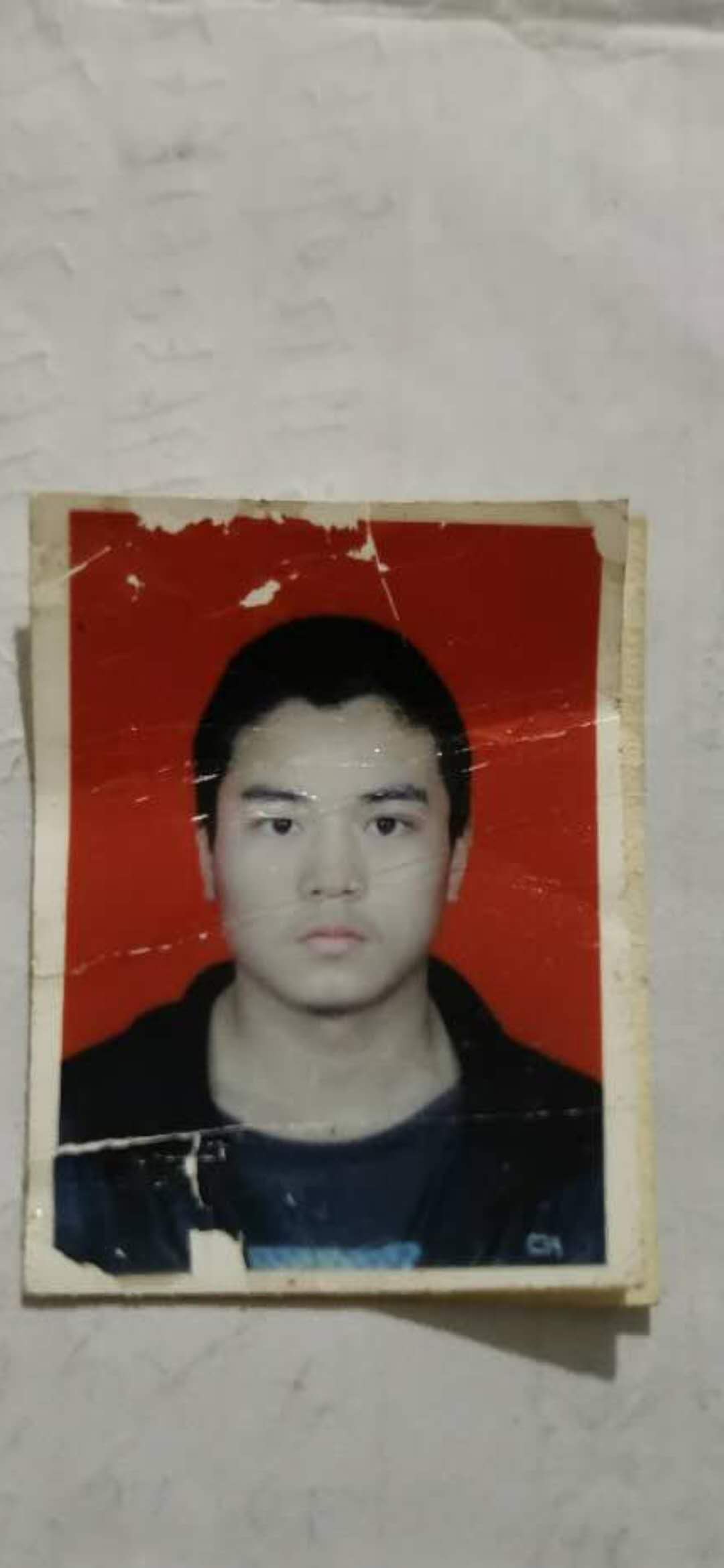 寻找亲人 是我弟弟 家人十分想念 已经病倒 希望尽快找到他回家看看老父亲