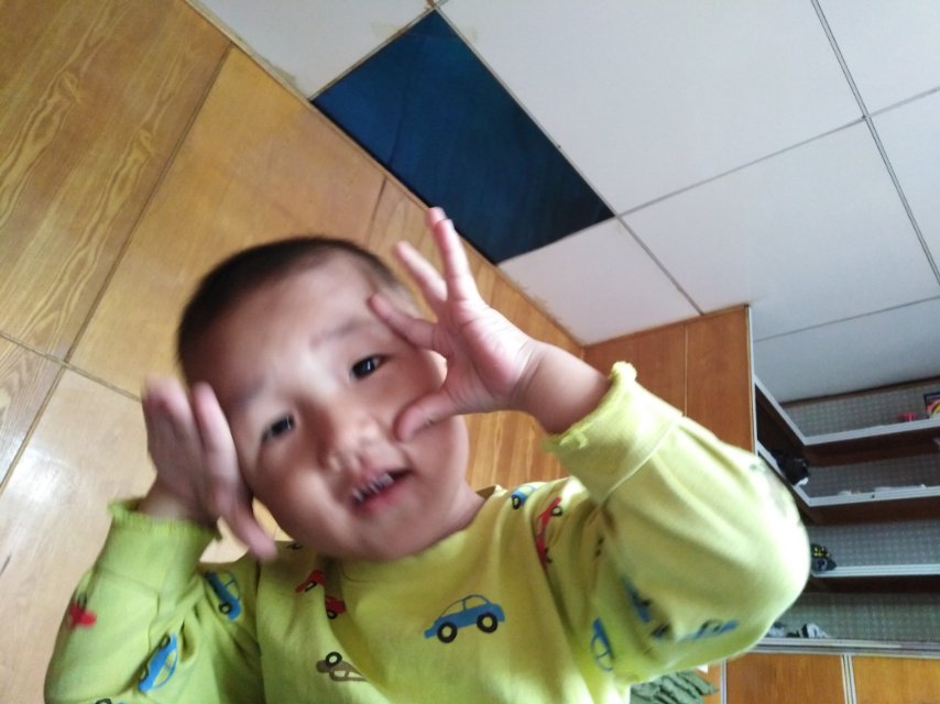 早点儿回来吧,我在家等你媳妇儿。