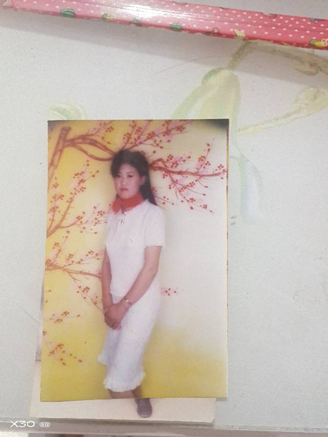 谢谢友友们帮女儿找找她