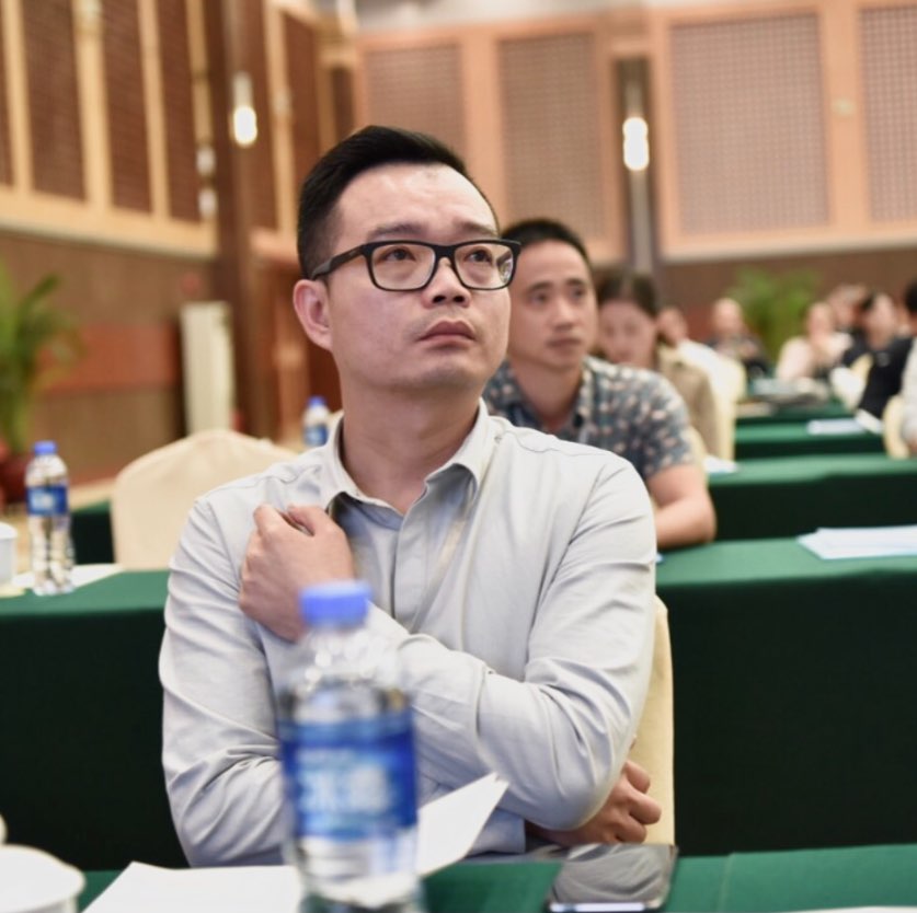 拖欠农民工工资,大概30多万,奖励10%的执行金