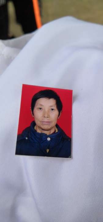 请好心人帮帮忙