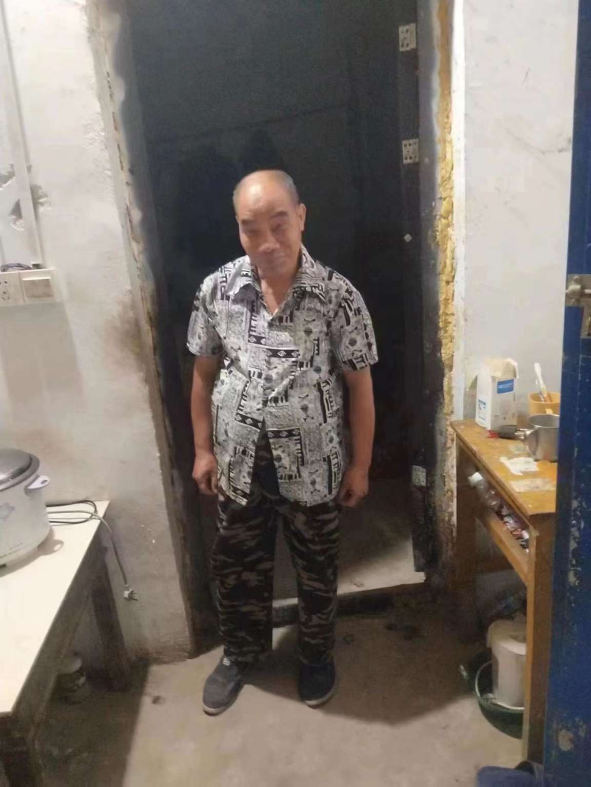 急急急!家中亲人走失,请转发!谢谢大家!