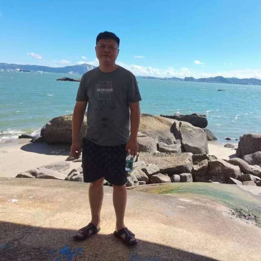 寻找这个老赖跟我借了3400块玩失踪了