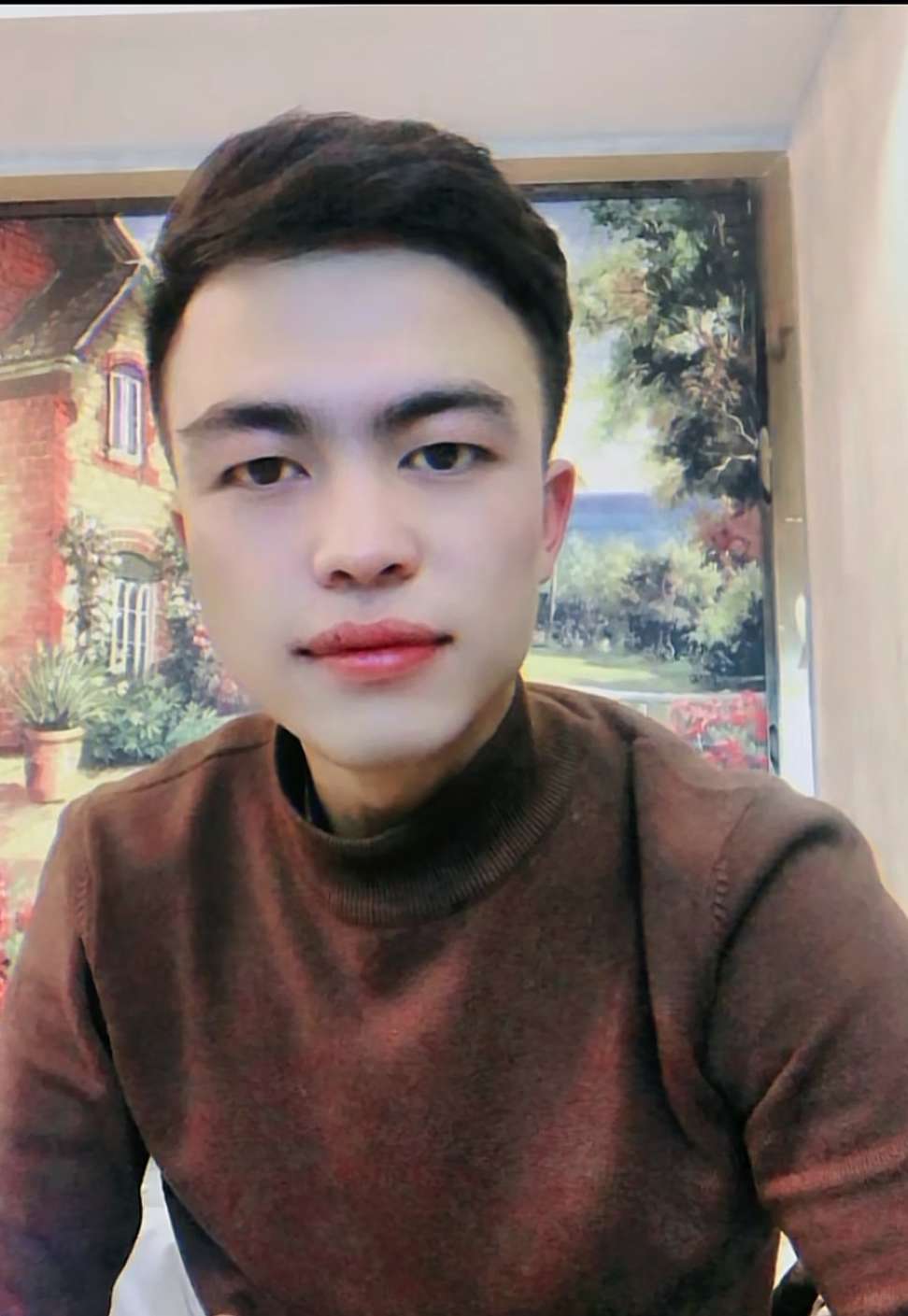 爸爸妈妈很担心你,尽快联系家里人