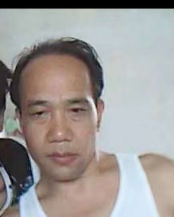 父亲因脑出血造成半身不随，语言不清晰，走路很慢