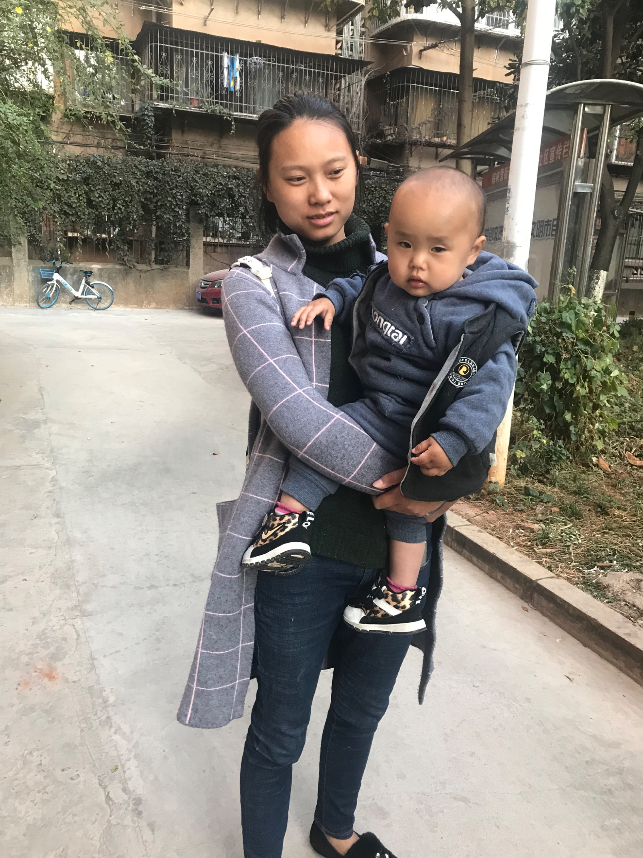 给侄女寻找妈妈