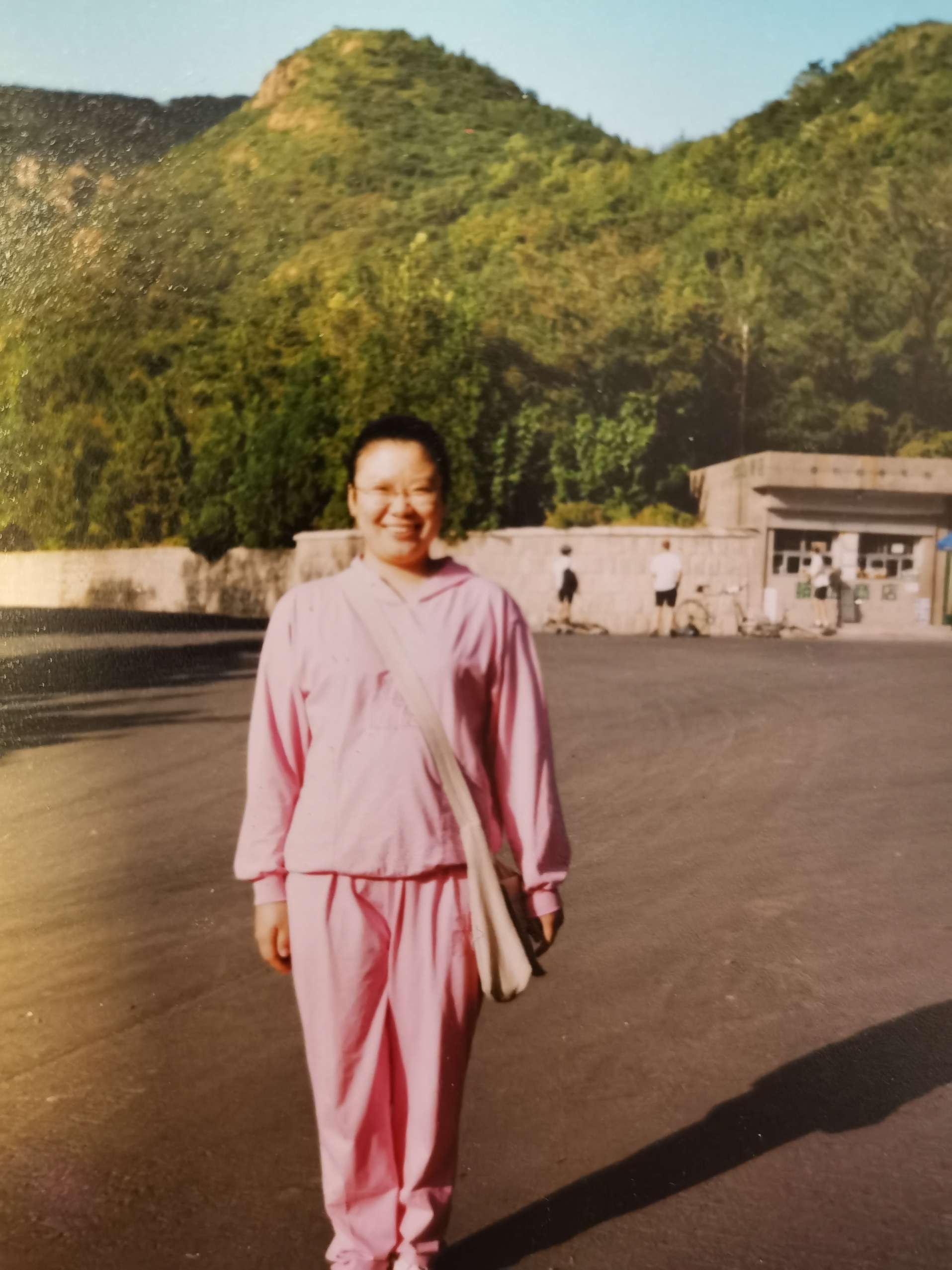 恳求大家帮忙寻找，跪谢
